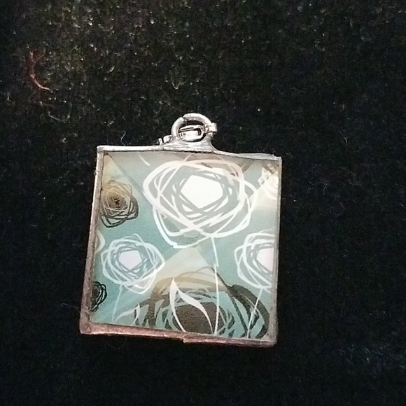 Bella Collection by Beehive Flip Side Pend… - Picture 2 of 2